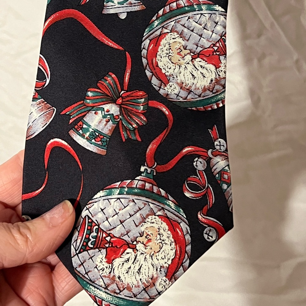 100% Italian Silk Mens Santa Christmas Ornaments Neck Tie - Picture 2 of 9